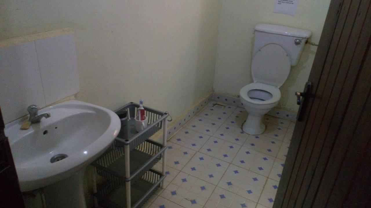فندق Knowledge For Change House Fort Portal المظهر الخارجي الصورة
